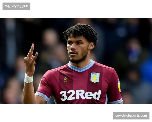 特写：阿斯顿维拉老将明斯在重伤复出后首次打满全场